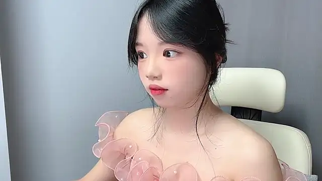 Snapshot of Xiaoqing00 chatting on May 13, 2026, 2:53 am Xiaoqing00 online show from May 13, 2026, 2:53 am