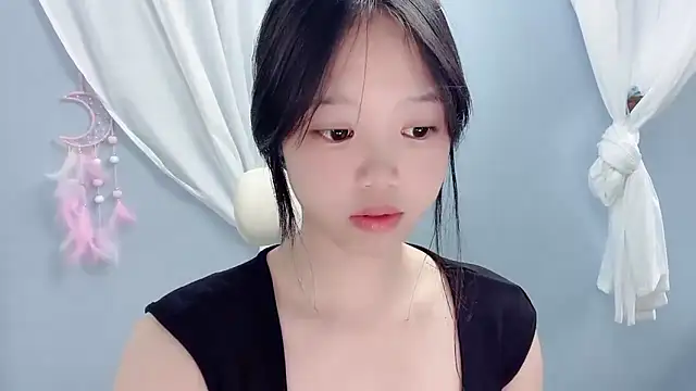 Xiaoqing00 online show from June 22, 2026, 3:47 am