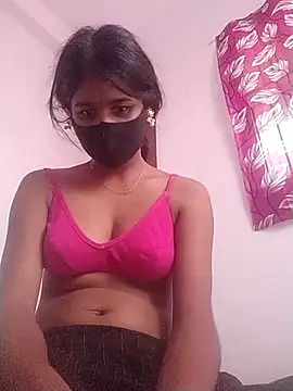 Snapshot of Shaniya03 chatting on May 13, 2026, 4:43 am Shaniya03 online show from May 13, 2026, 4:43 am