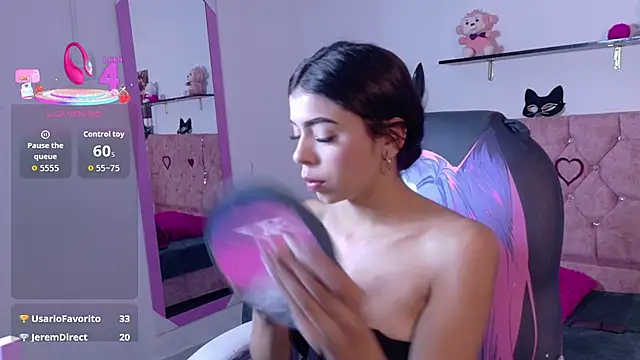 VelinaHoney online show from May 15, 2026, 12:56 pm