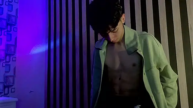 Snapshot of Twink_Sebas7 chatting on June 6, 2026, 12:21 pm Twink Sebas7 online show from June 6, 2026, 12:21 pm