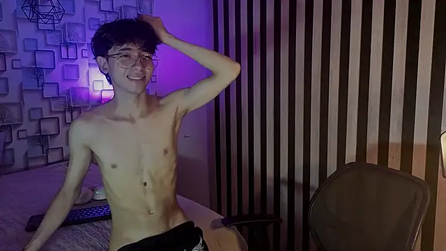 Snapshot of Twink_Sebas7 chatting on June 28, 2026, 12:22 pm Twink Sebas7 online show from June 28, 2026, 12:22 pm