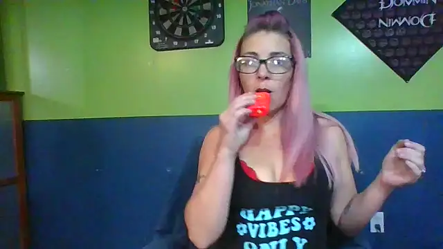 Summer Taz7 online show from May 19, 2026, 1:56 am