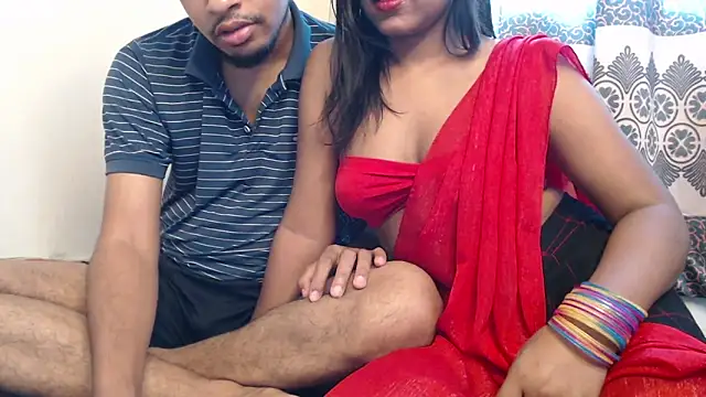 VelvetCoupleLive online show from May 5, 2026, 3:03 am