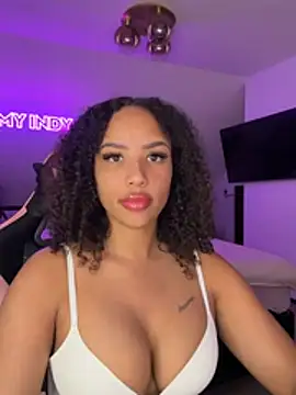 princessromyindy online show from April 18, 2026, 7:51 pm