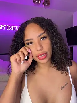 princessromyindy online show from April 19, 2026, 8:44 pm