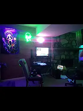 Snapshot of chronic_vibez chatting on July 5, 2026, 5:31 pm chronic vibez online show from July 5, 2026, 5:31 pm