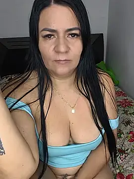 cataleya-latina online show from July 3, 2026, 3:24 am