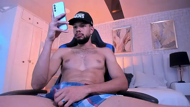 Snapshot of cero_khalifa chatting on May 24, 2026, 2:33 pm cero khalifa online show from May 24, 2026, 2:33 pm
