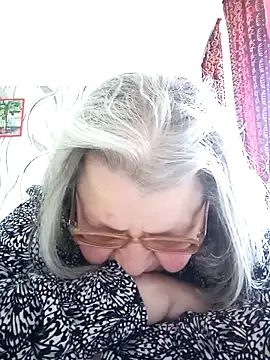 Snapshot of MartaMia68 chatting on May 11, 2026, 2:45 pm MartaMia68 online show from May 11, 2026, 2:45 pm