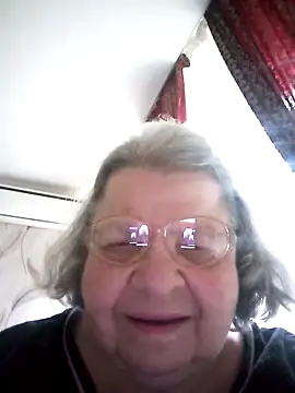 Snapshot of MartaMia68 chatting on May 18, 2026, 4:24 pm MartaMia68 online show from May 18, 2026, 4:24 pm