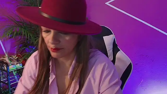 CarolMis 79 online show from April 16, 2026, 12:28 pm