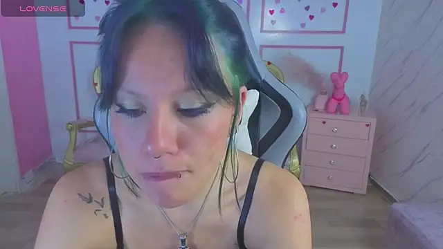 lewii t online show from April 11, 2026, 2:38 am