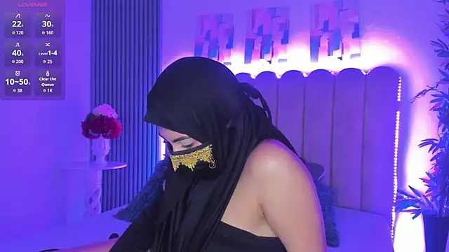 Snapshot of Layla_amirah chatting on May 8, 2026, 2:39 am Layla amirah online show from May 8, 2026, 2:39 am