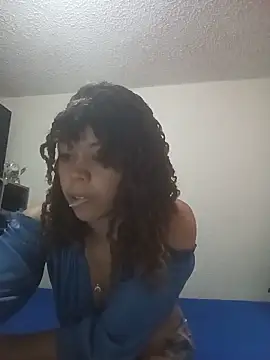 SweetJeii online show from June 4, 2026, 8:37 pm