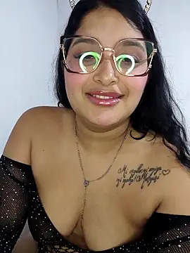 Maddy Kay online show from April 17, 2026, 11:46 am