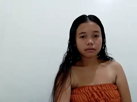 Snapshot of Pinaysweetgirl chatting on April 18, 2026, 5:11 am Pinaysweetgirl online show from April 18, 2026, 5:11 am