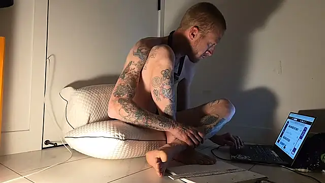 rawanduncut4u online show from April 20, 2026, 10:40 am