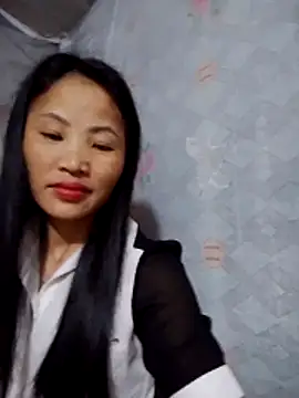  Lyly pussy  online show from April 11, 2026, 10:58 pm