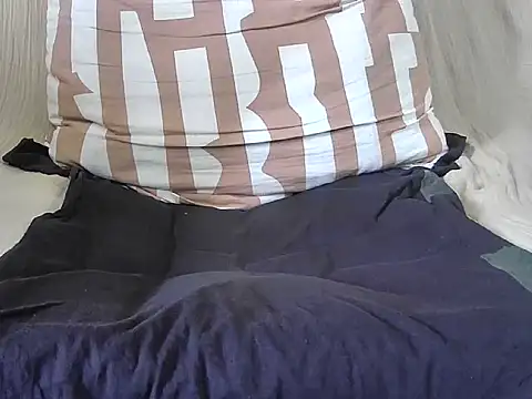 matt27120  online show from April 17, 2026, 7:33 am