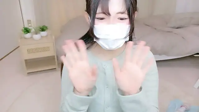 Snapshot of Satomi_nn chatting on April 25, 2026, 12:13 am Satomi nn online show from April 25, 2026, 12:13 am