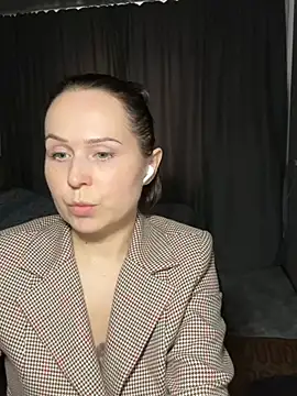 Snapshot of Hopefully_ chatting on July 16, 2026, 7:47 am Hopefully online show from July 16, 2026, 7:47 am