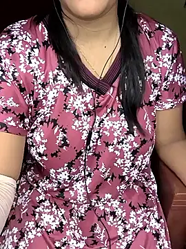 Snapshot of Tamilmoon006 chatting on May 8, 2026, 7:36 am Tamilmoon006 online show from May 8, 2026, 7:36 am