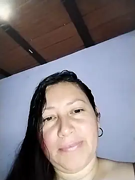Snapshot of Dayis_2 chatting on June 18, 2026, 5:50 pm Dayis 2 online show from June 18, 2026, 5:50 pm