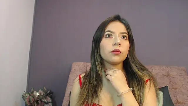 Snapshot of SalomeMartinez_ chatting on May 20, 2026, 2:34 pm SalomeMartinez online show from May 20, 2026, 2:34 pm