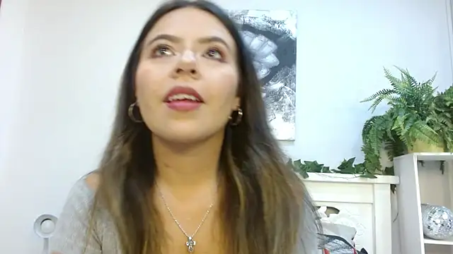 Snapshot of SalomeMartinez_ chatting on May 22, 2026, 3:39 pm SalomeMartinez online show from May 22, 2026, 3:39 pm