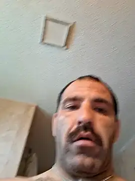 Snapshot of fitguy4u chatting on May 12, 2026, 4:37 pm fitguy4u online show from May 12, 2026, 4:37 pm