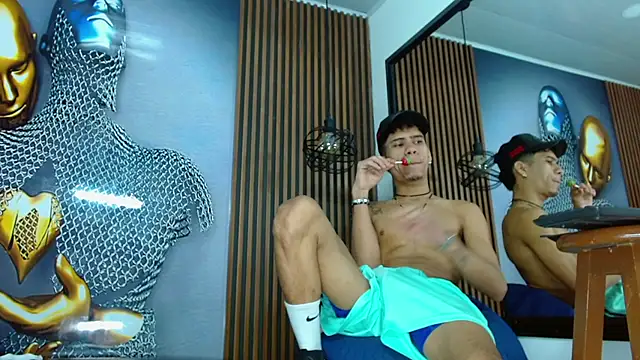 Snapshot of Skinny_cute_Alyer chatting on April 29, 2026, 2:04 am Skinny cute Alyer online show from April 29, 2026, 2:04 am
