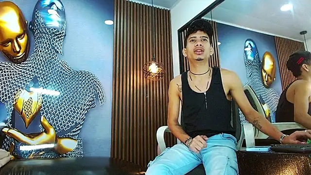 Snapshot of Skinny_cute_Alyer chatting on May 13, 2026, 1:58 am Skinny cute Alyer online show from May 13, 2026, 1:58 am