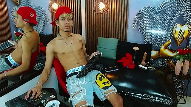Snapshot of Skinny_cute_Alyer chatting on July 12, 2026, 2:13 am Skinny cute Alyer online show from July 12, 2026, 2:13 am