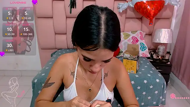 Snapshot of vanesa_22_ chatting on April 15, 2026, 4:36 pm vanesa 22 online show from April 15, 2026, 4:36 pm