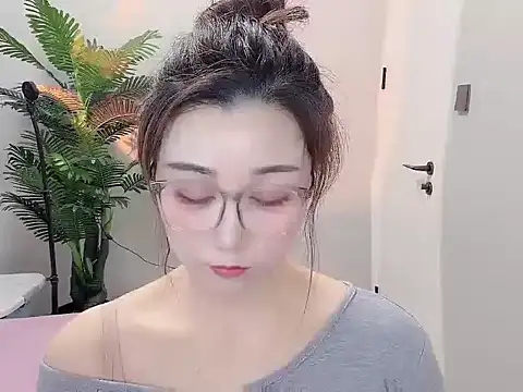 Yunxi- online show from April 17, 2026, 1:41 am