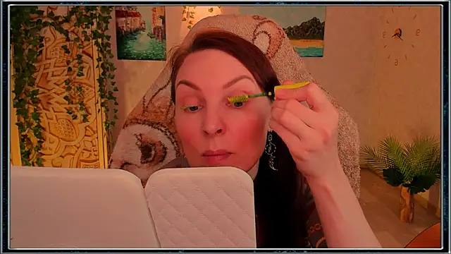 Snapshot of LanaRadiance chatting on June 14, 2026, 12:40 pm LanaRadiance online show from June 14, 2026, 12:40 pm