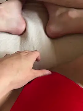 Snapshot of bonbon0910 chatting on April 12, 2026, 1:27 pm bonbon0910 online show from April 12, 2026, 1:27 pm