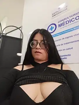 Snapshot of SOFI__10 chatting on July 17, 2026, 12:56 pm SOFI 10 online show from July 17, 2026, 12:56 pm