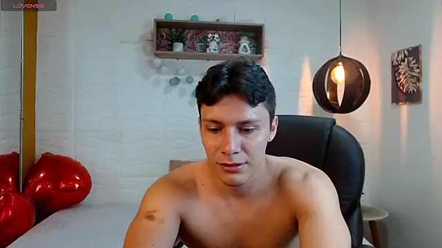 Zayn clausen online show from April 14, 2026, 6:25 pm