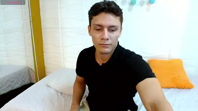 Zayn clausen online show from April 16, 2026, 9:39 pm