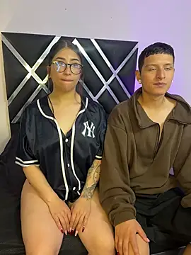 Snapshot of TomAndGia chatting on April 20, 2026, 12:08 pm TomAndGia online show from April 20, 2026, 12:08 pm