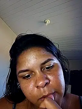 Putinha2004 online show from April 19, 2026, 5:23 pm