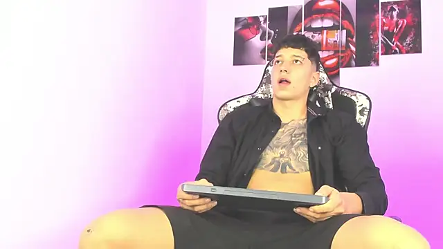 Snapshot of eithan_boy_ chatting on June 28, 2026, 12:00 pm eithan boy online show from June 28, 2026, 12:00 pm