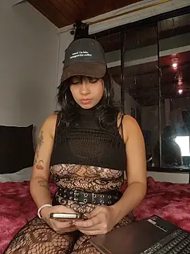 Snapshot of NefertitiXO chatting on June 2, 2026, 1:40 am NefertitiXO online show from June 2, 2026, 1:40 am