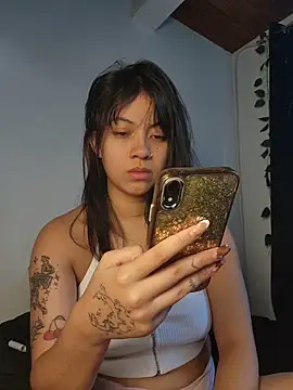 Snapshot of NefertitiXO chatting on June 7, 2026, 6:00 pm NefertitiXO online show from June 7, 2026, 6:00 pm