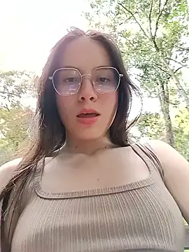 Lilith0423 online show from June 2, 2026, 9:50 pm