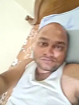 Snapshot of thenudemale chatting on May 14, 2026, 5:53 pm thenudemale online show from May 14, 2026, 5:53 pm