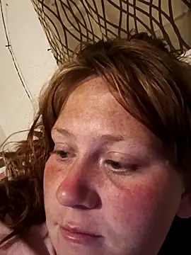 hisbabygirl2025 online show from April 10, 2026, 8:19 am