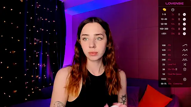 Snapshot of CharliGrace_ chatting on May 6, 2026, 8:08 am CharliGrace online show from May 6, 2026, 8:08 am